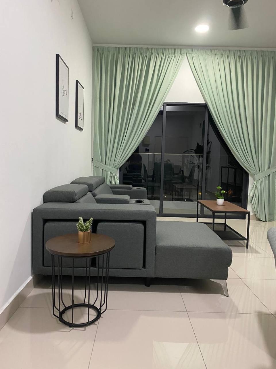 Terengganu Dreamscapes At Icon Residence, Spacious With Nature View Kuala Terengganu Room photo